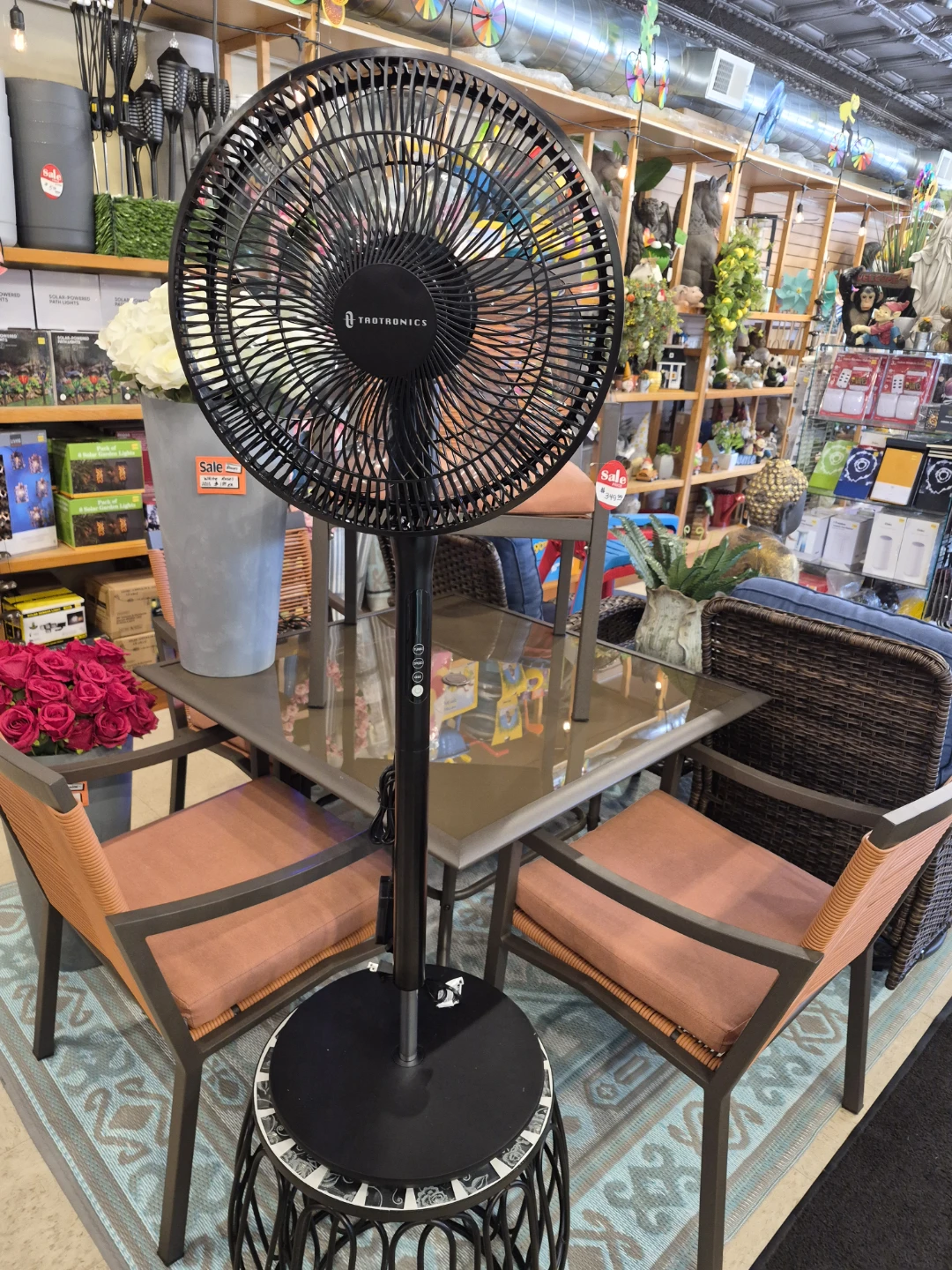 New oscillating fan  9 speeds timer with remote