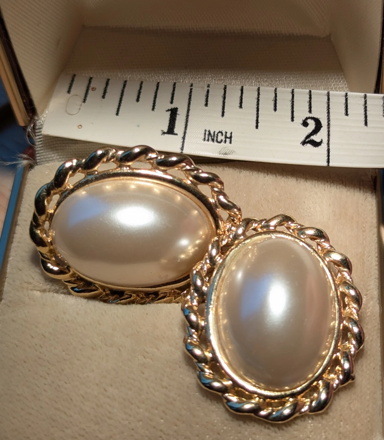 Gold Tone Faux Pearl Oval Earrings - photo 2