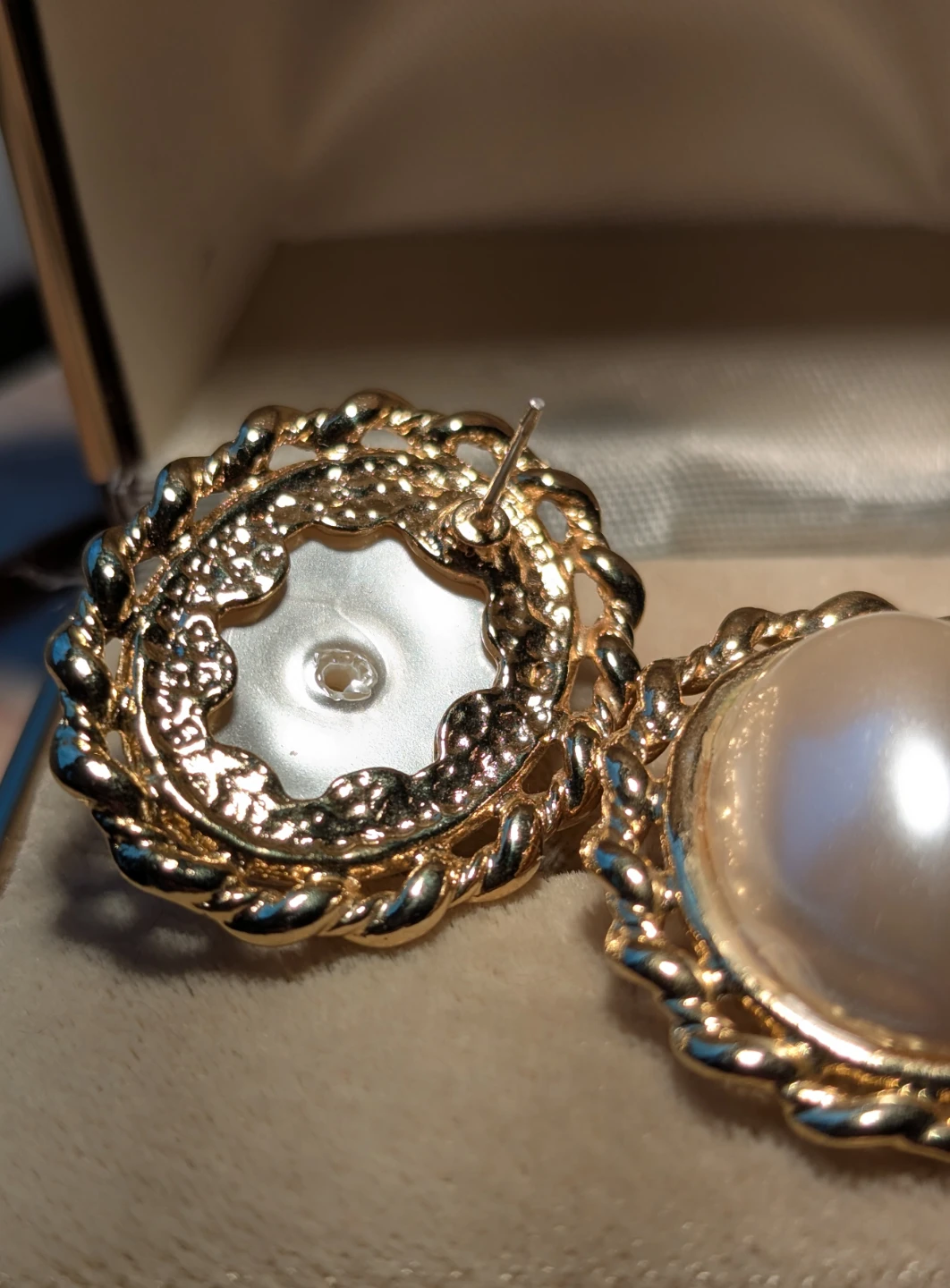 Gold Tone Faux Pearl Oval Earrings - photo 3