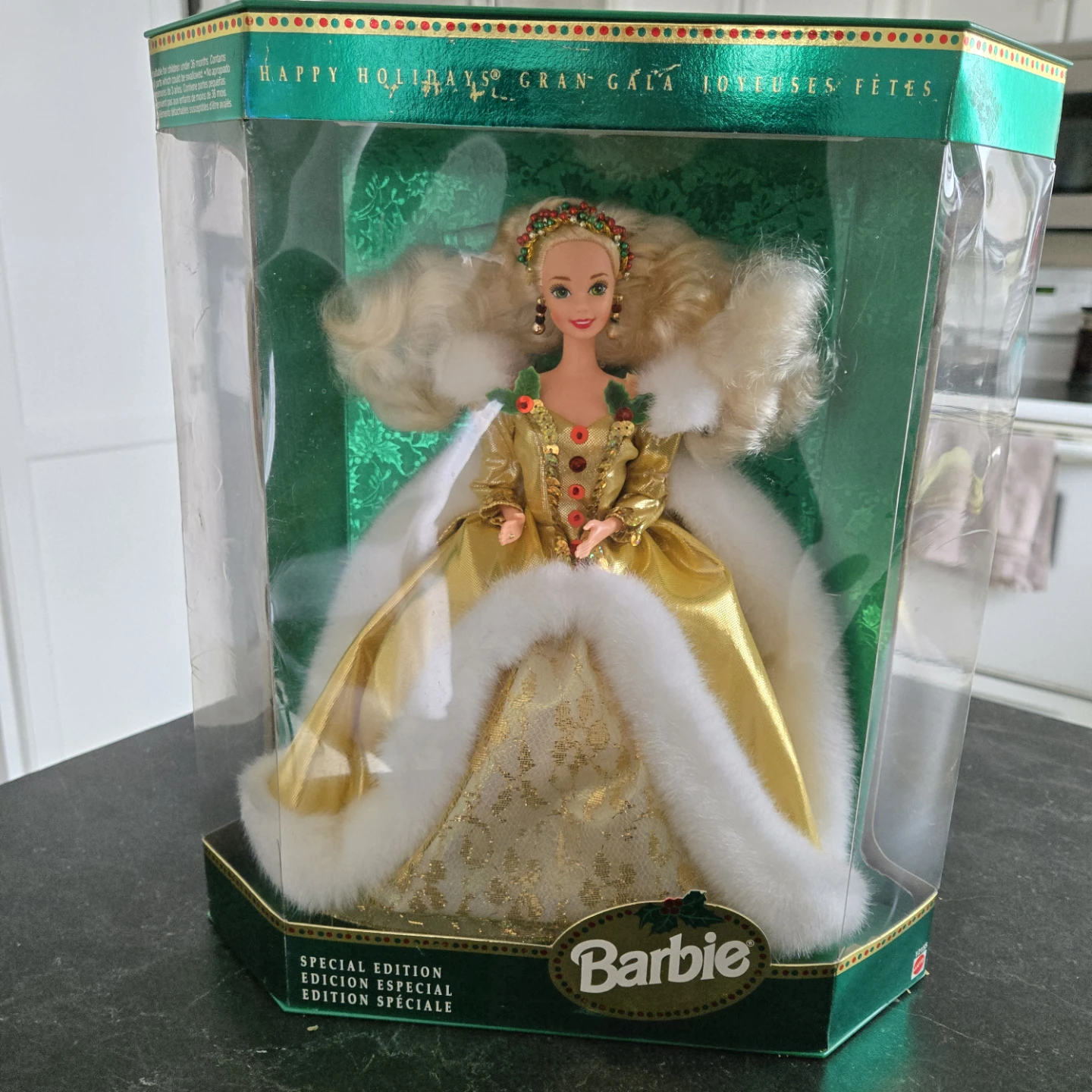 Barbie Special Edition Happy Holidays Doll - photo 2