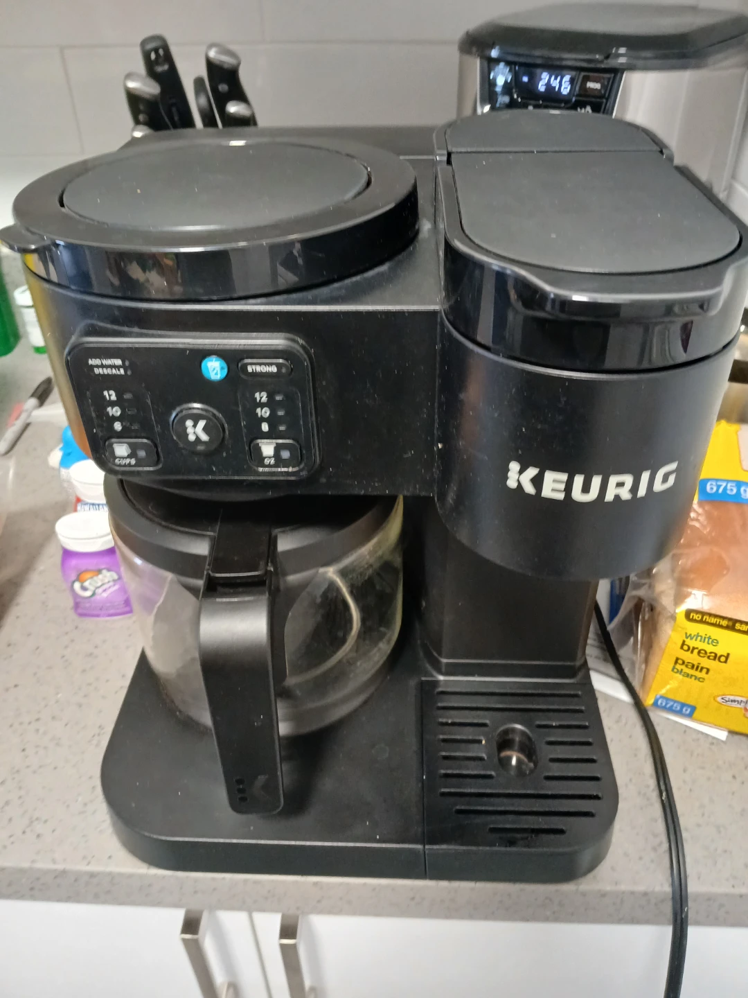 Keurig Coffee Maker with Carafe and K-Cup Option