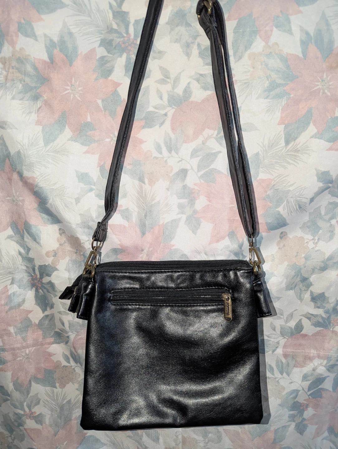 Kimbel Soft Black Leatherette Crossbody Purse - photo 2