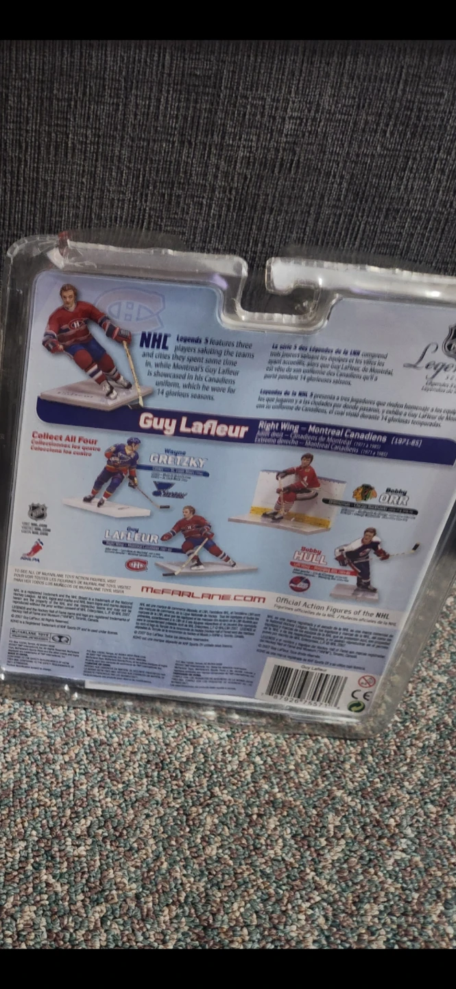 McFarlane Toys NHL Legends Guy Lafleur Action Figure - photo 3