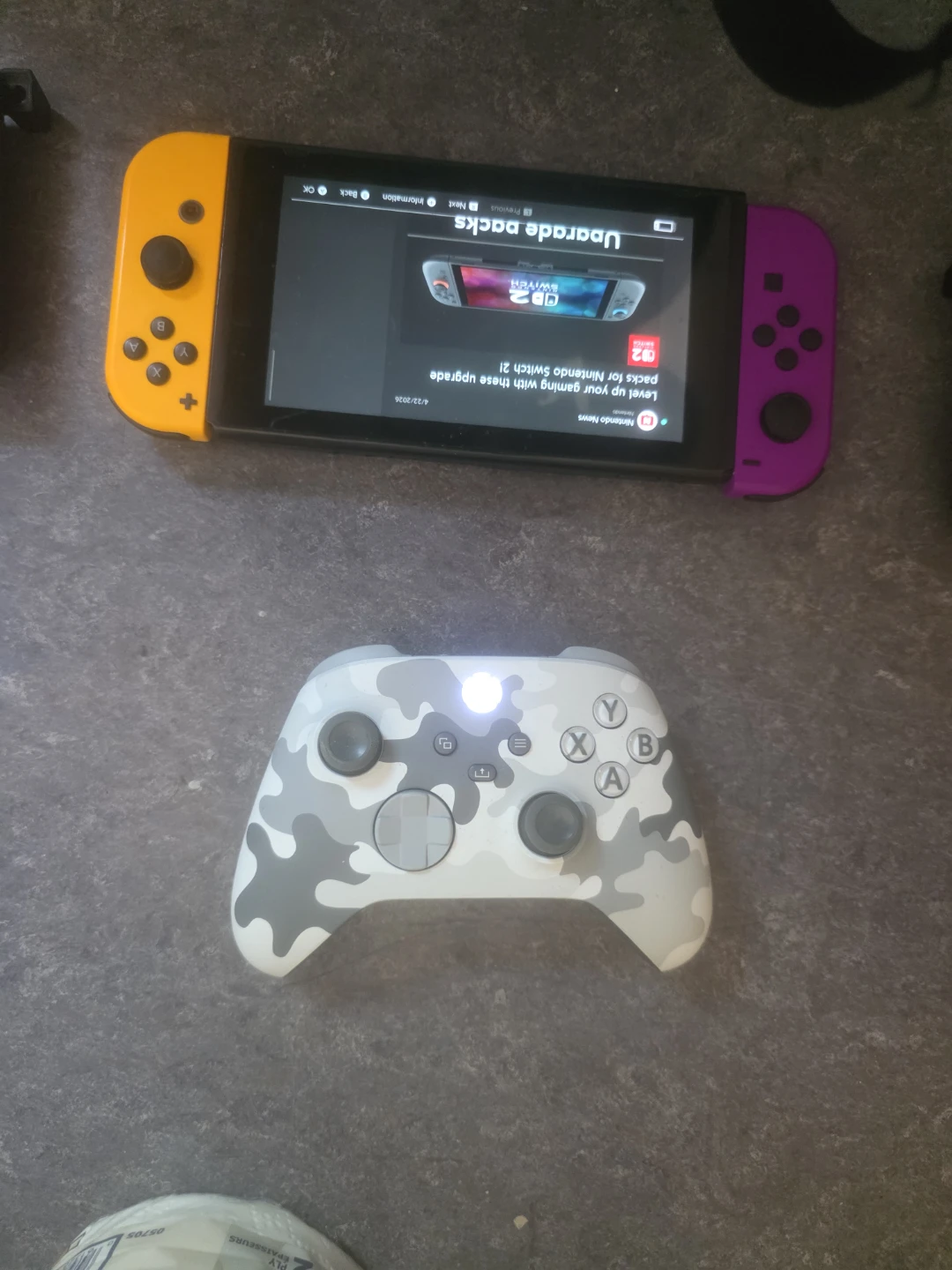 Nintendo Switch Console with Joy-Cons and Controller - photo 4