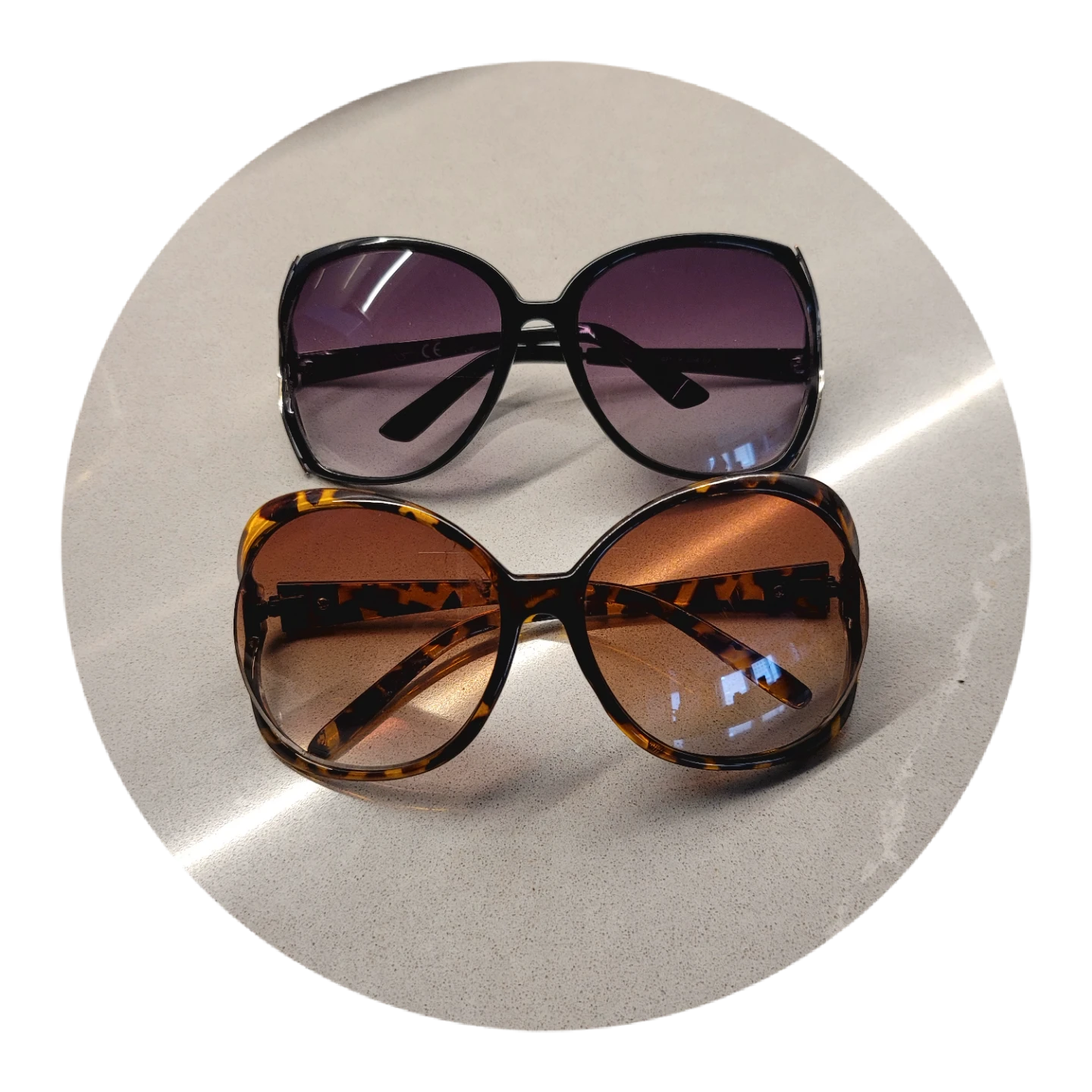 2 pairs of Oversized Fashion Sunglasses