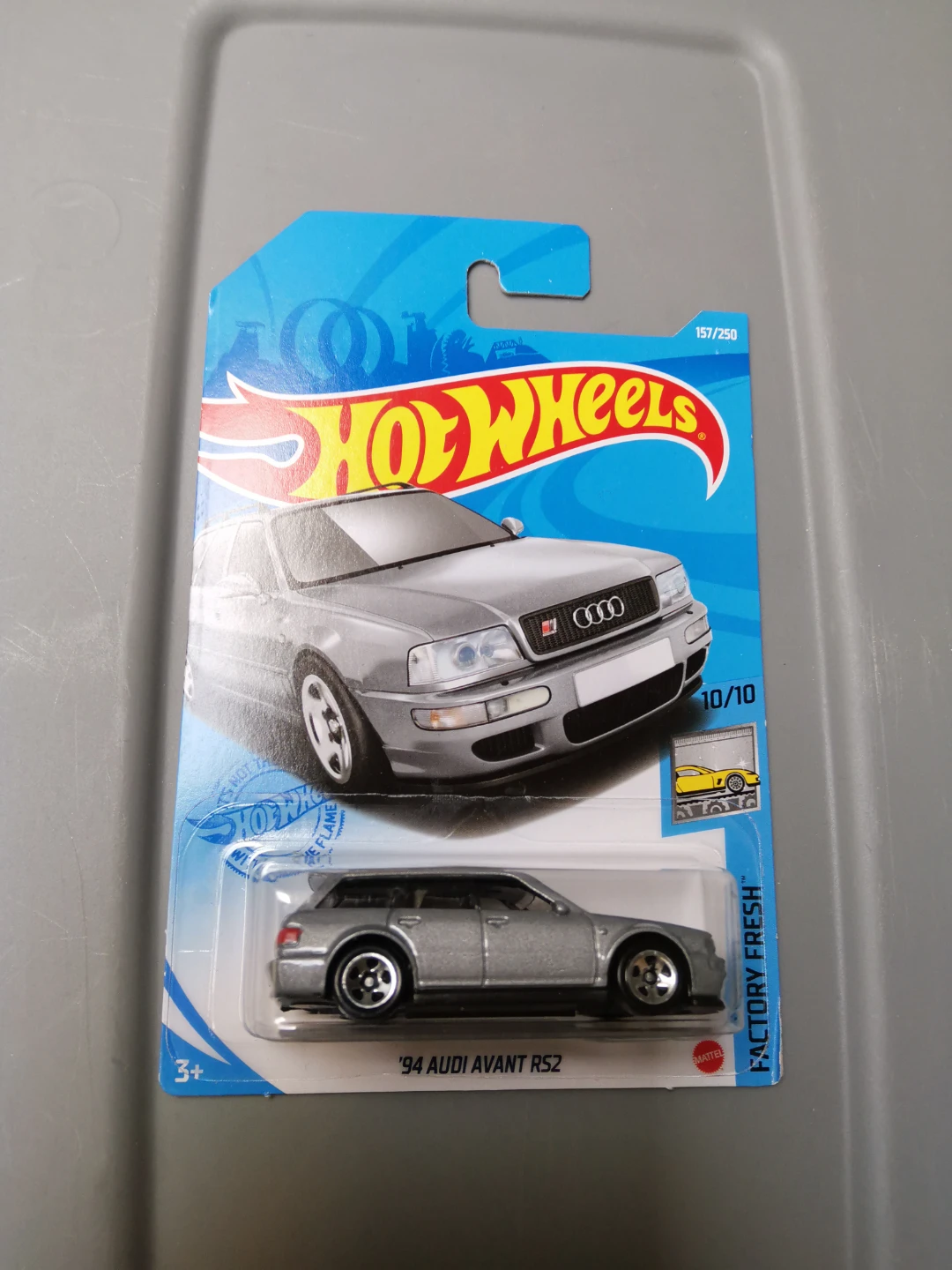 Hot Wheels '94 Audi Avant RS2