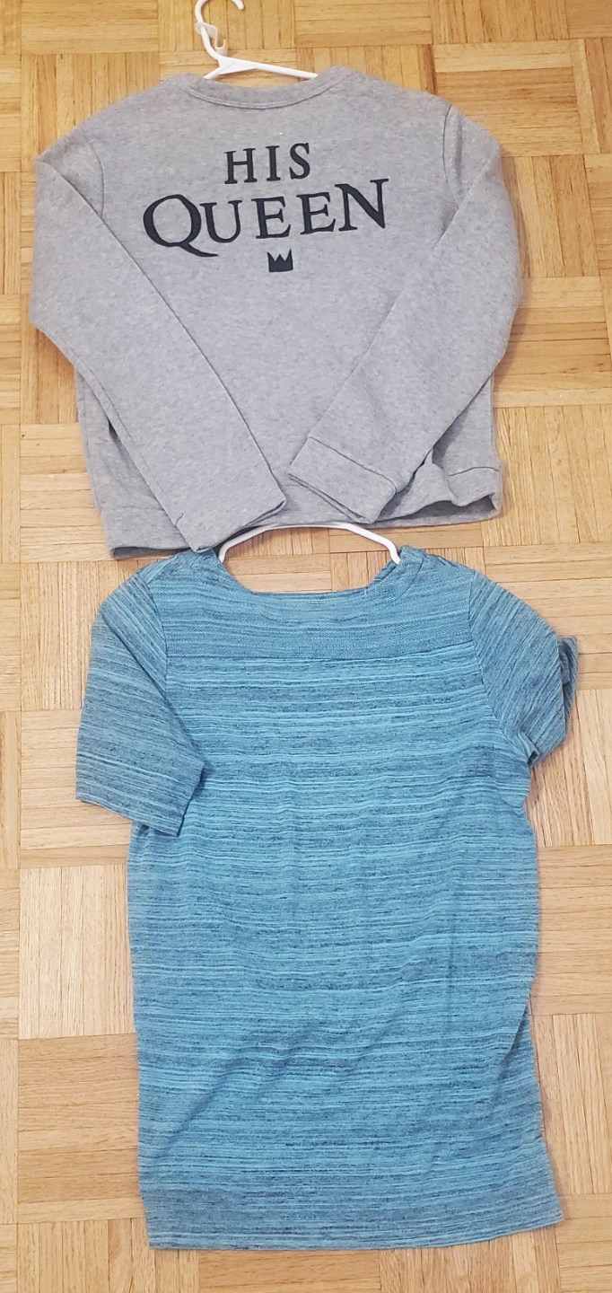 Nike Blue T-Shirt and Grey Sweatshirt - photo 2