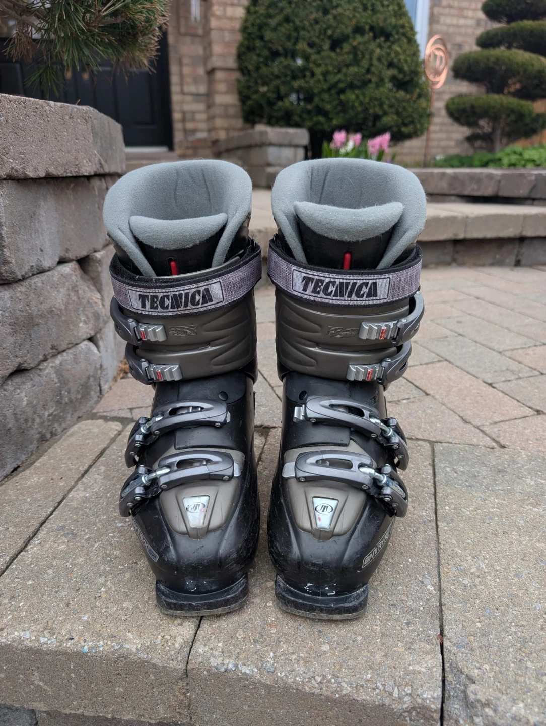 Tecnica Entryx SP Ski Boots - size 24 - 24.5 - photo 3