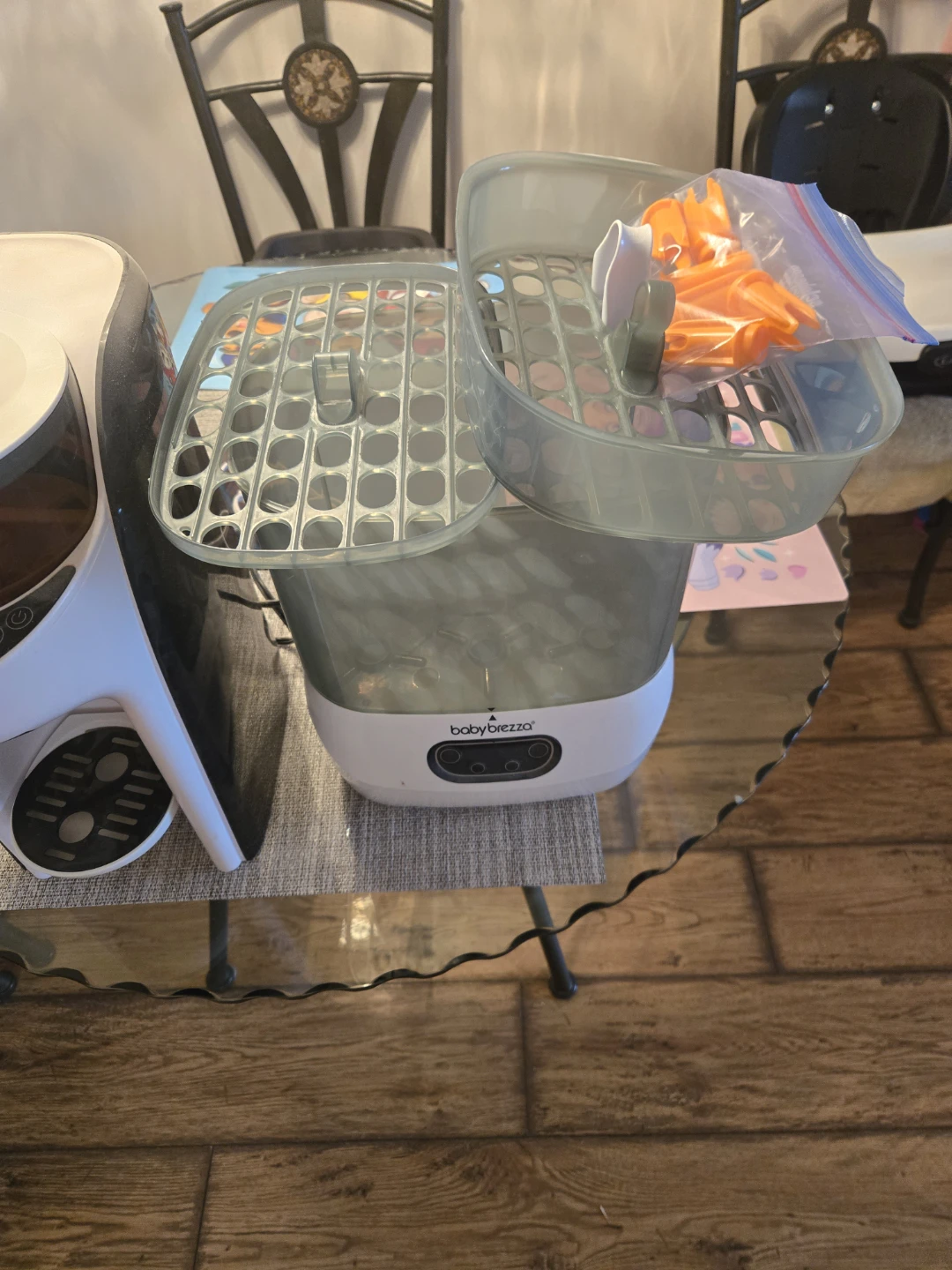 Baby Brezza Sterilizer and Formula Dispenser Set - photo 3