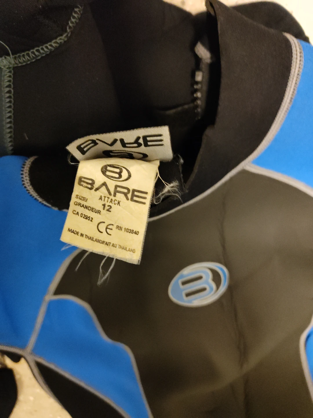 BARE Attack Wetsuit - Size 12 - photo 2