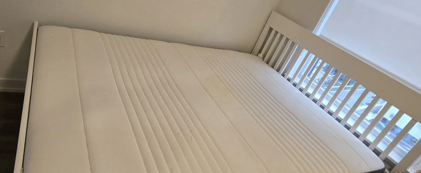 Queen sized Bed  [Moving out sale 🚚] - photo 2