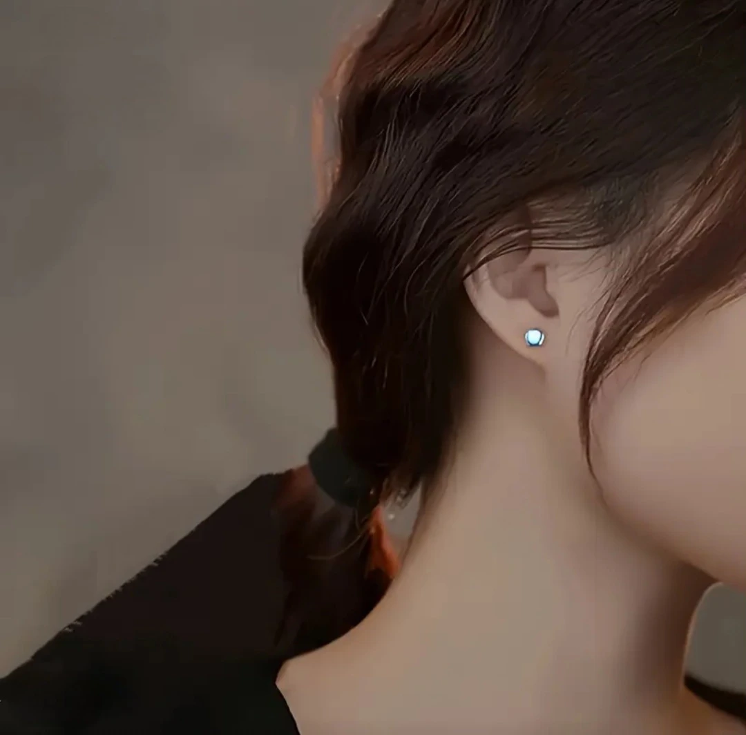 Stud Earrings. *Brand New* - photo 5