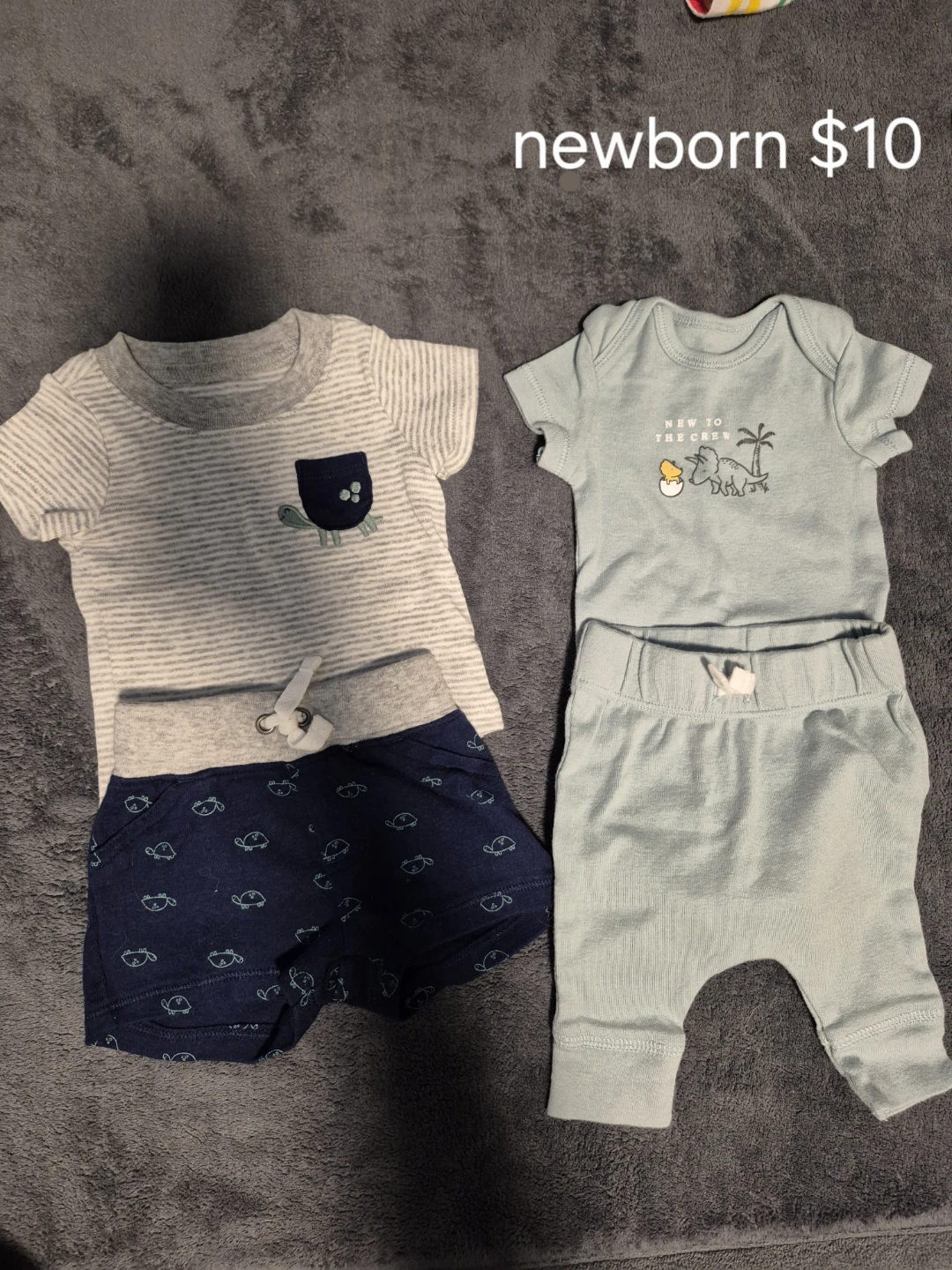Newborn baby clothes lot - photo 2