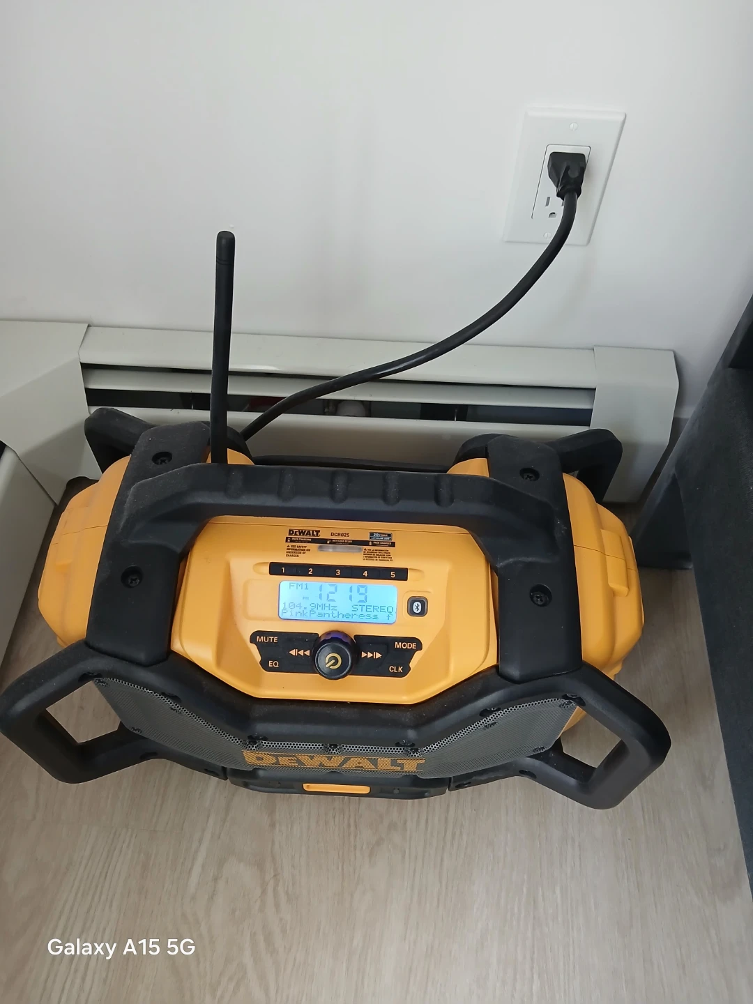 DeWalt DCR025 Radio