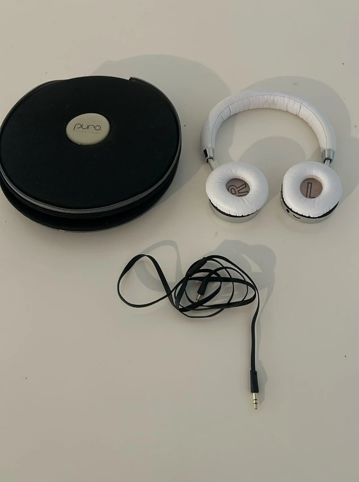 Puro Wireless Headphones White