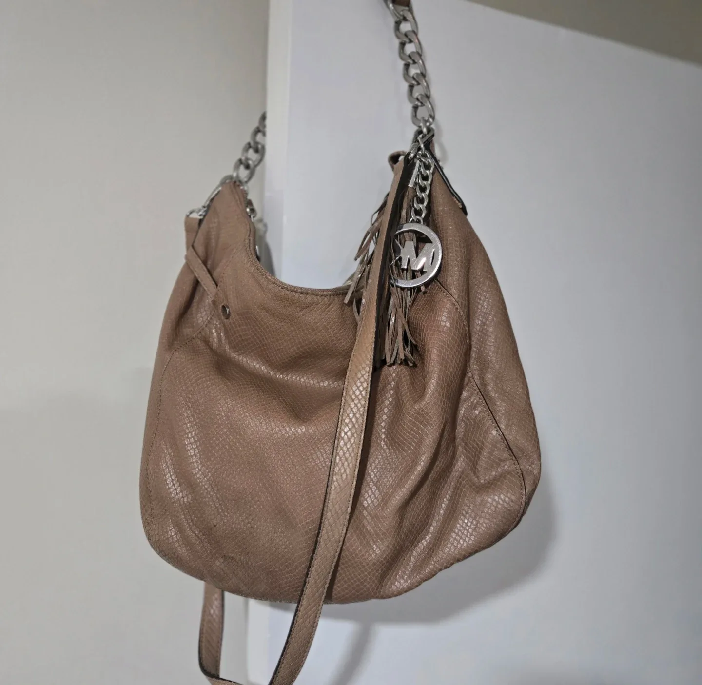 Michael Kors Beige Snake Embossed Leather Hobo Bag - photo 3