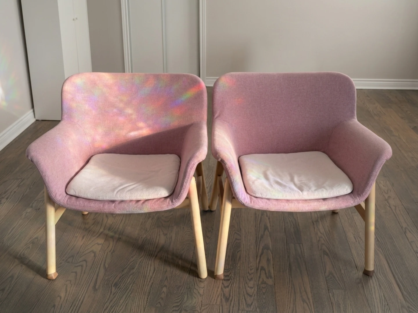 Moving Sale – IKEA Chairs (Like New Condition)
