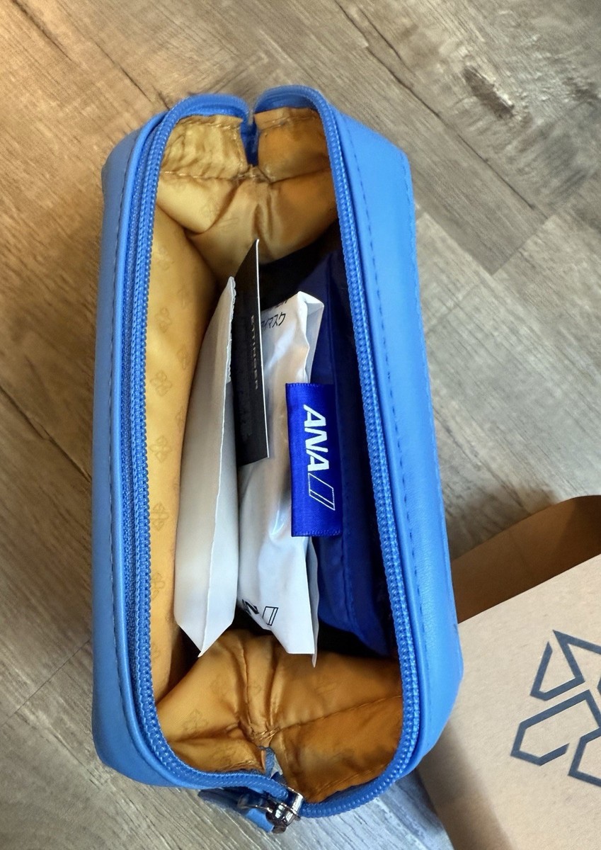 ANA Business Class Amenity Kit - photo 4