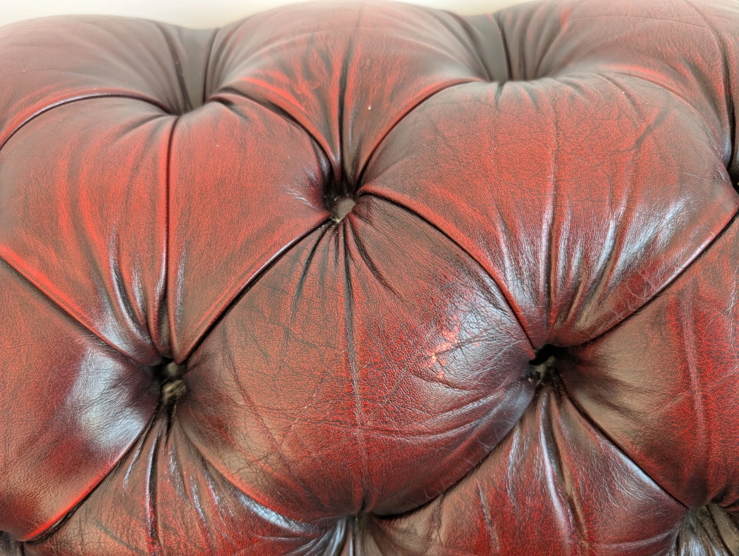 Antique Oxblood Leather Chesterfield Loveseat - photo 4