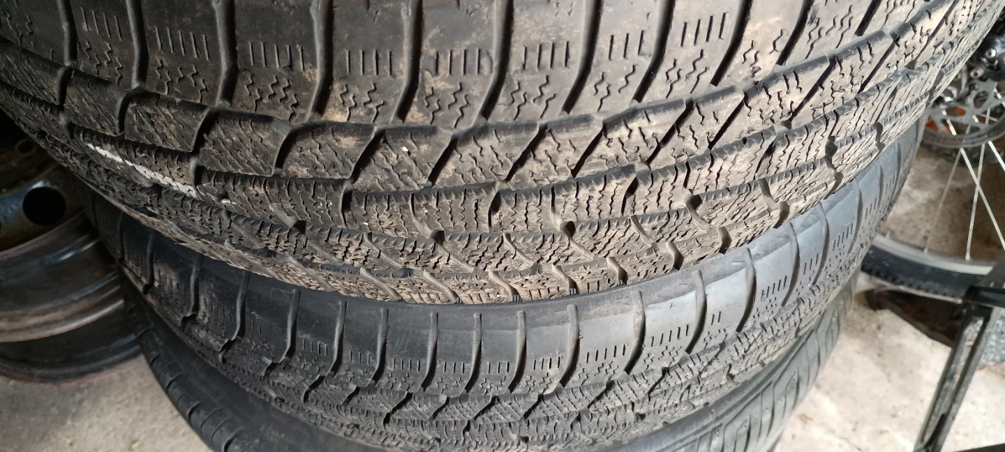 Motomaster Winter Tires 205/55R16 91T
