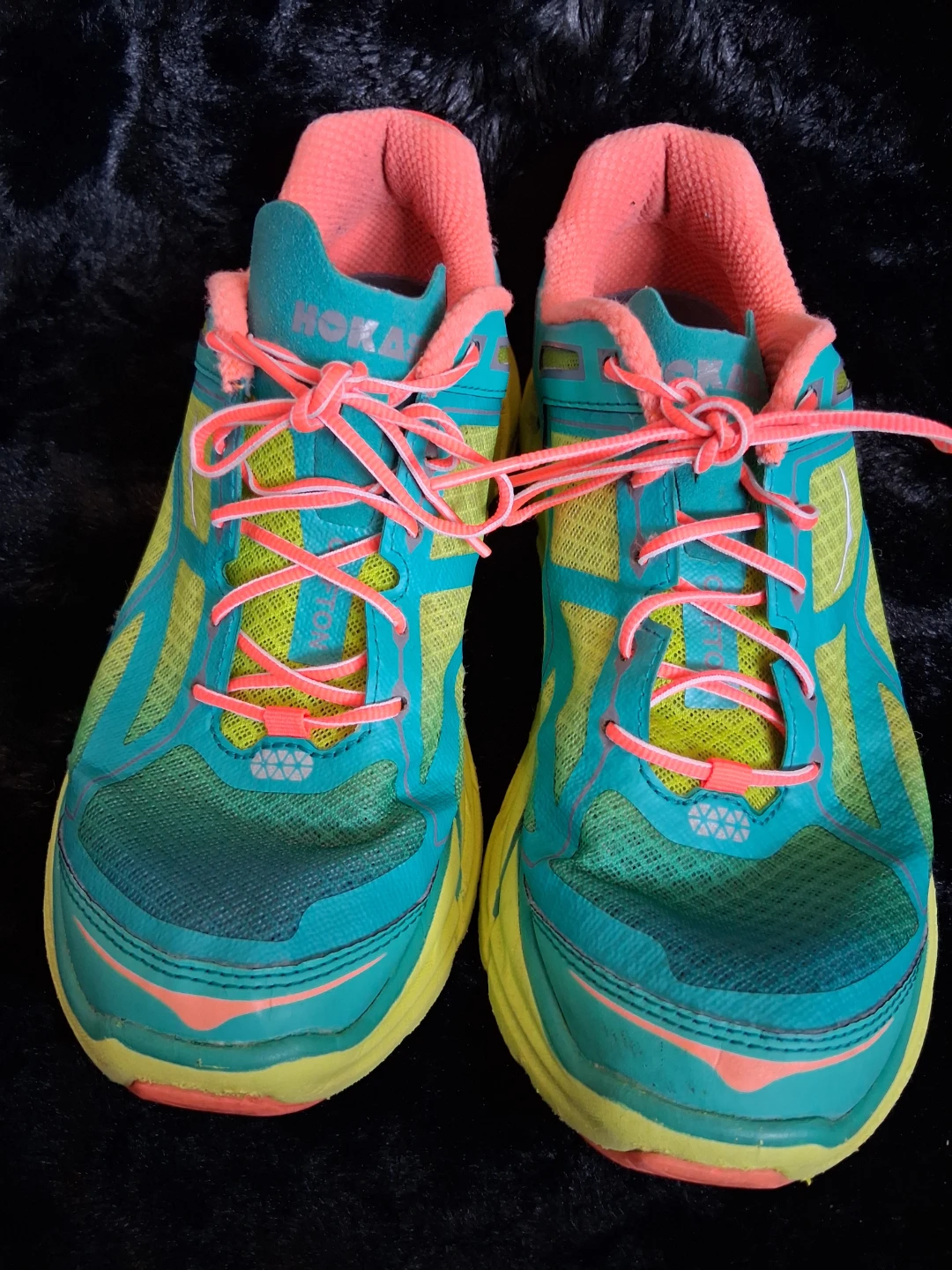 Hoka Running Shoes Size us 9 - photo 3