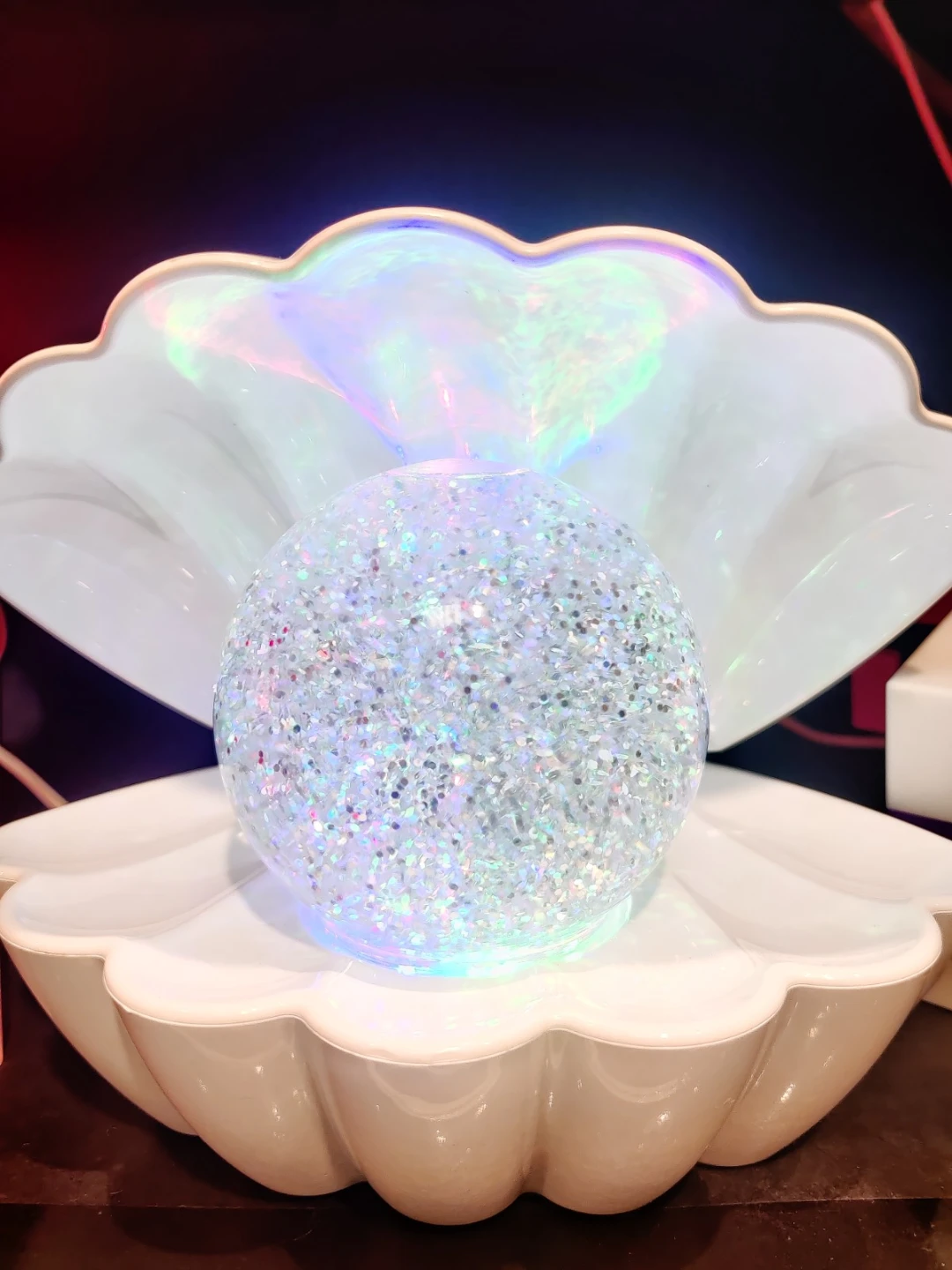 Glitter Orb Lamp in Shell - photo 3