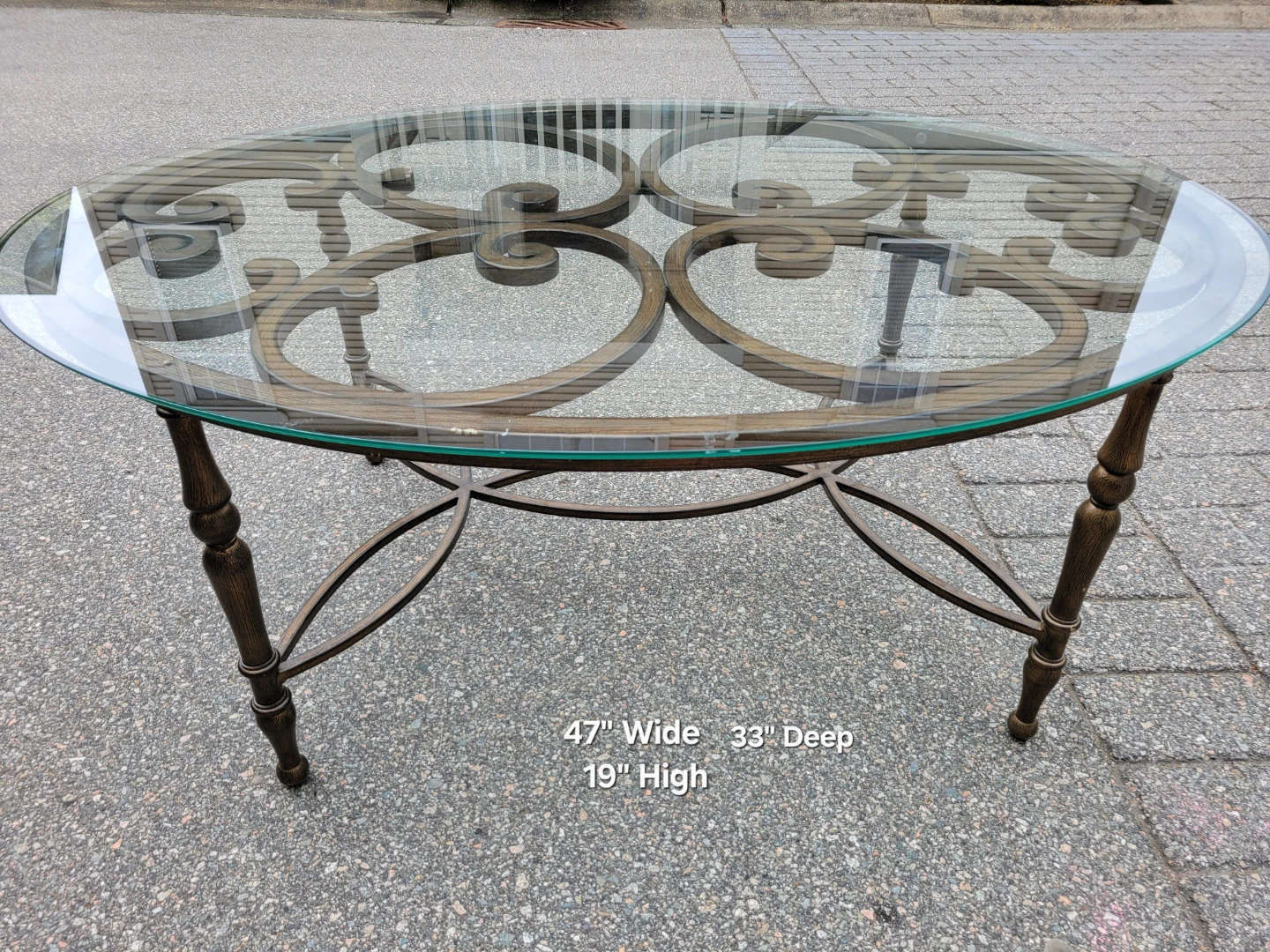 Beautiful Classic traditional oval coffee table. - photo 4