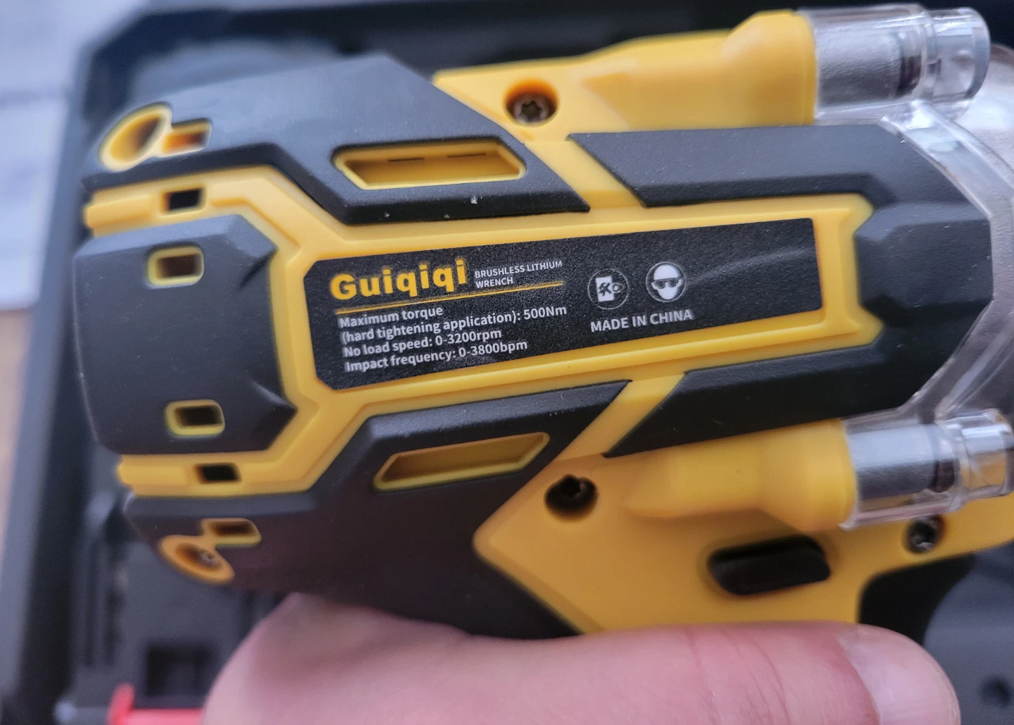 NEW Guiqiqi Impact Wrench Kit w/2 Batteries 2.0Ah - photo 3