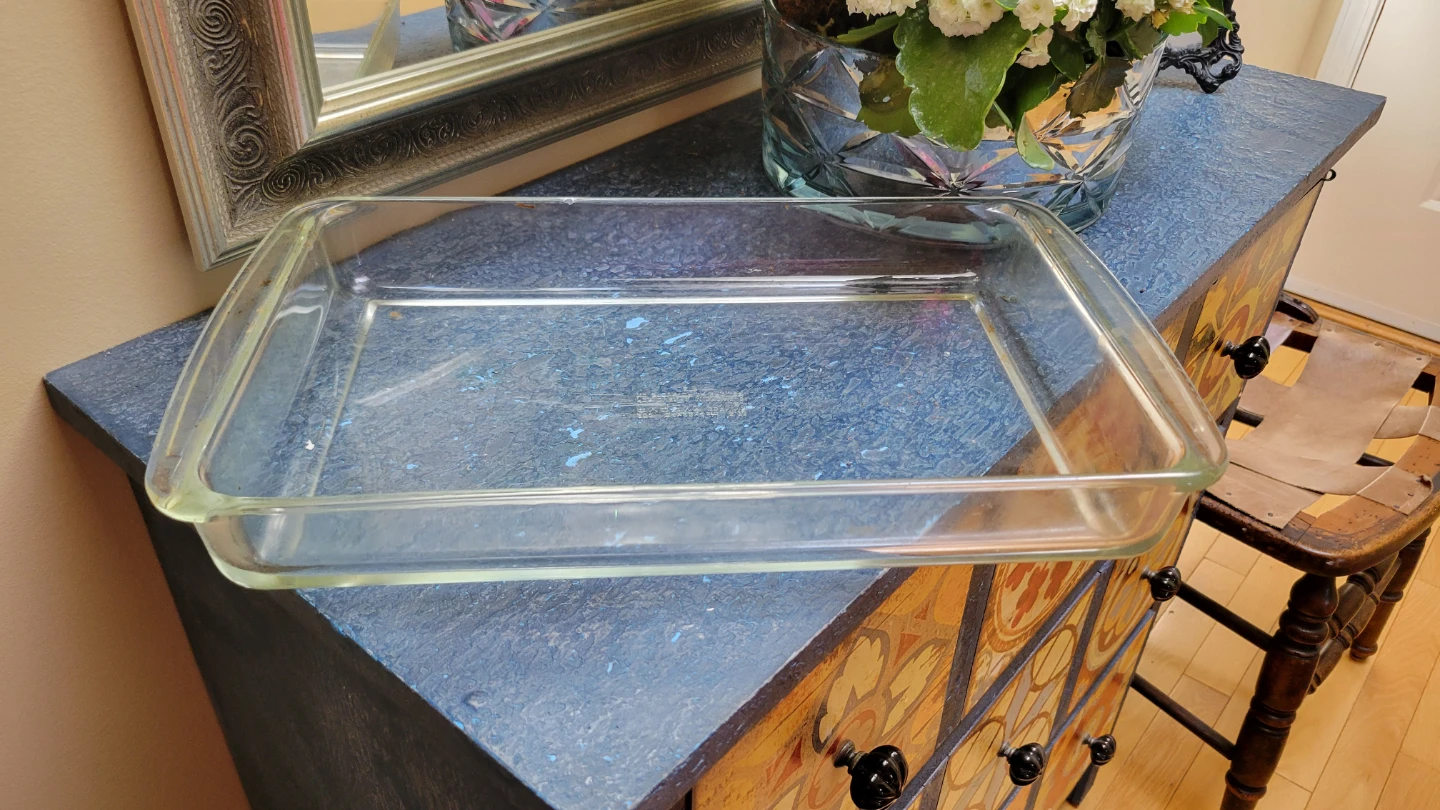 Genuine Pyrex Glass Baking Dish Large 3 Quarts