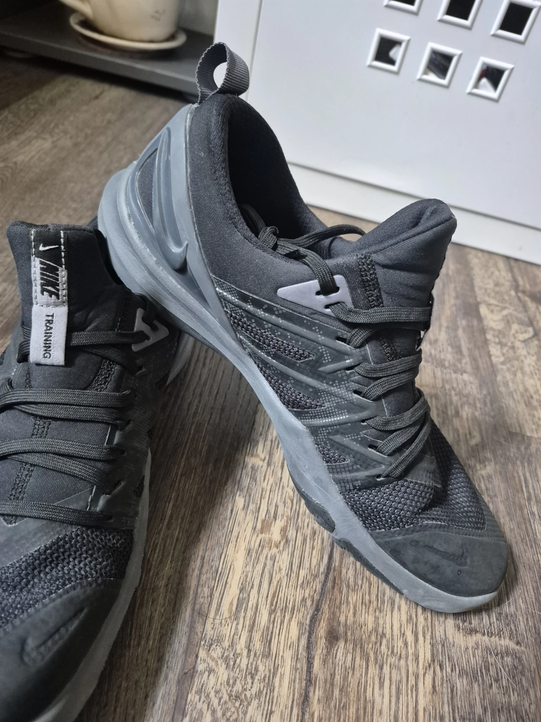 Men Nike Training Shoes Size 9 - photo 2