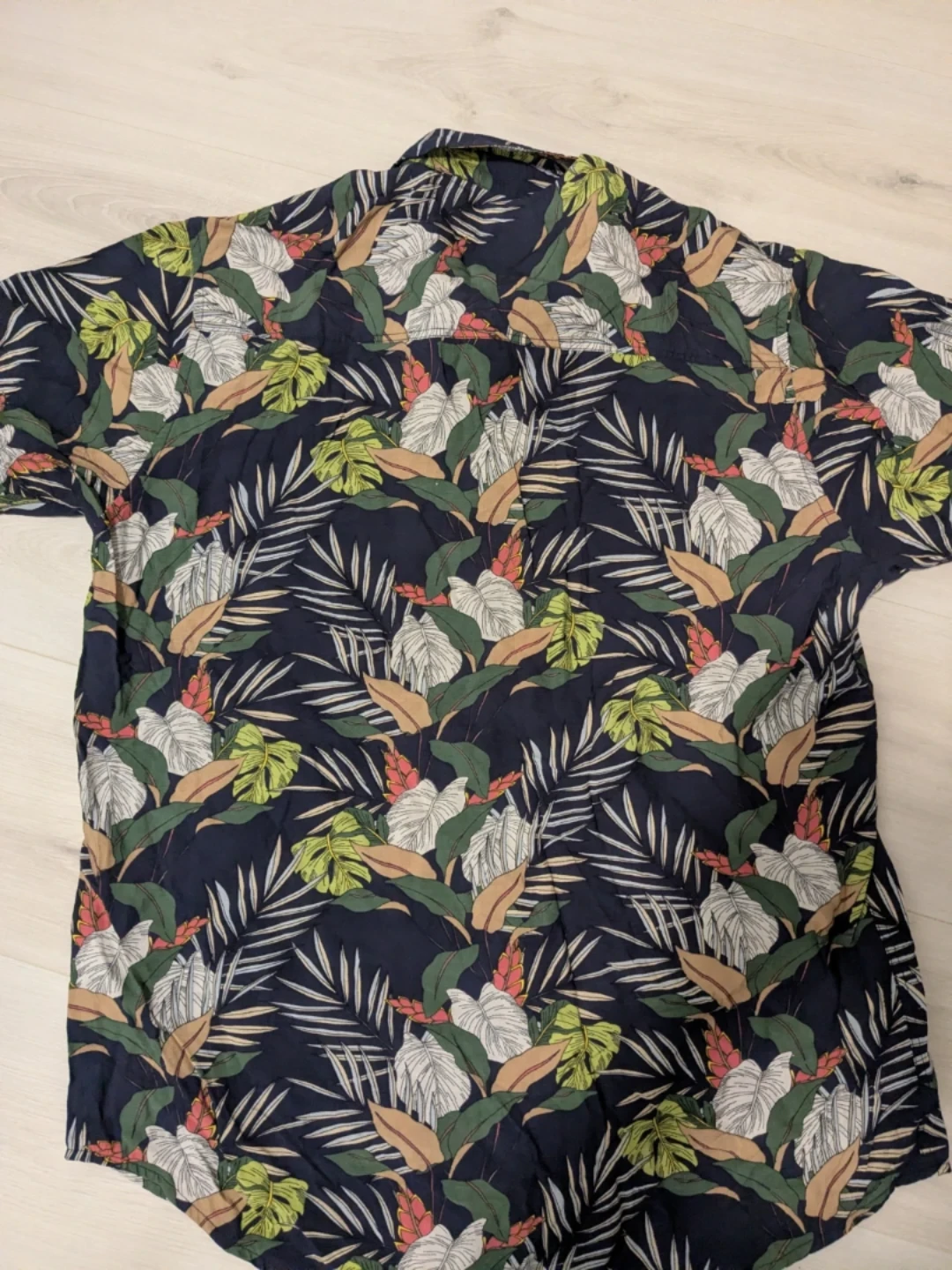 Men's Short Sleeve Button-Up tropical haiwan style shirt - photo 4
