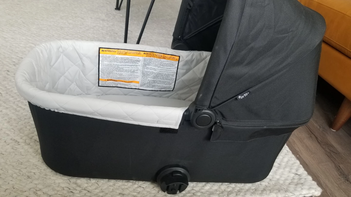 Baby Jogger Deluxe Bassinet 2 – Nearly New - photo 4