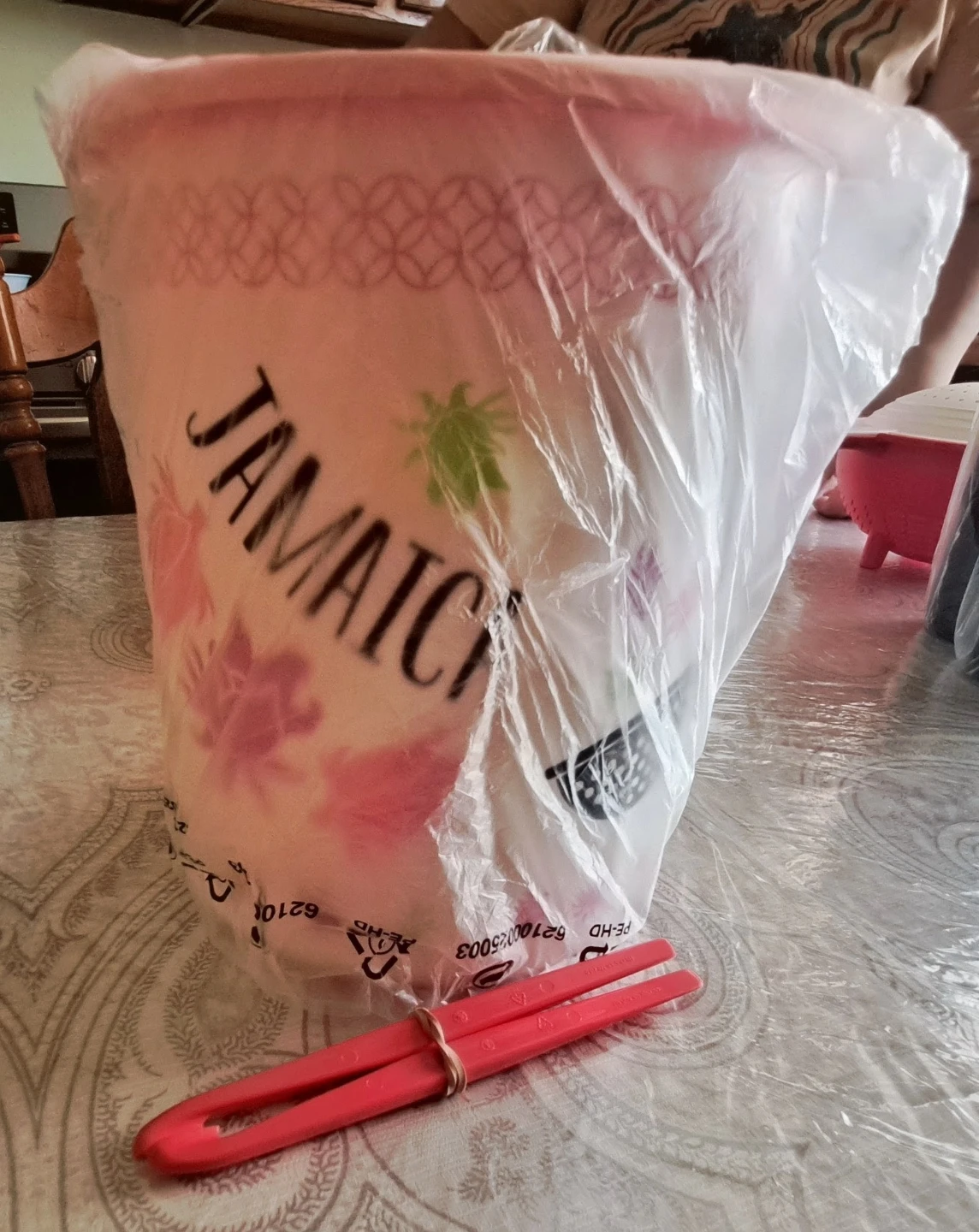 Jamaica Themed Pink Pot with Tongs