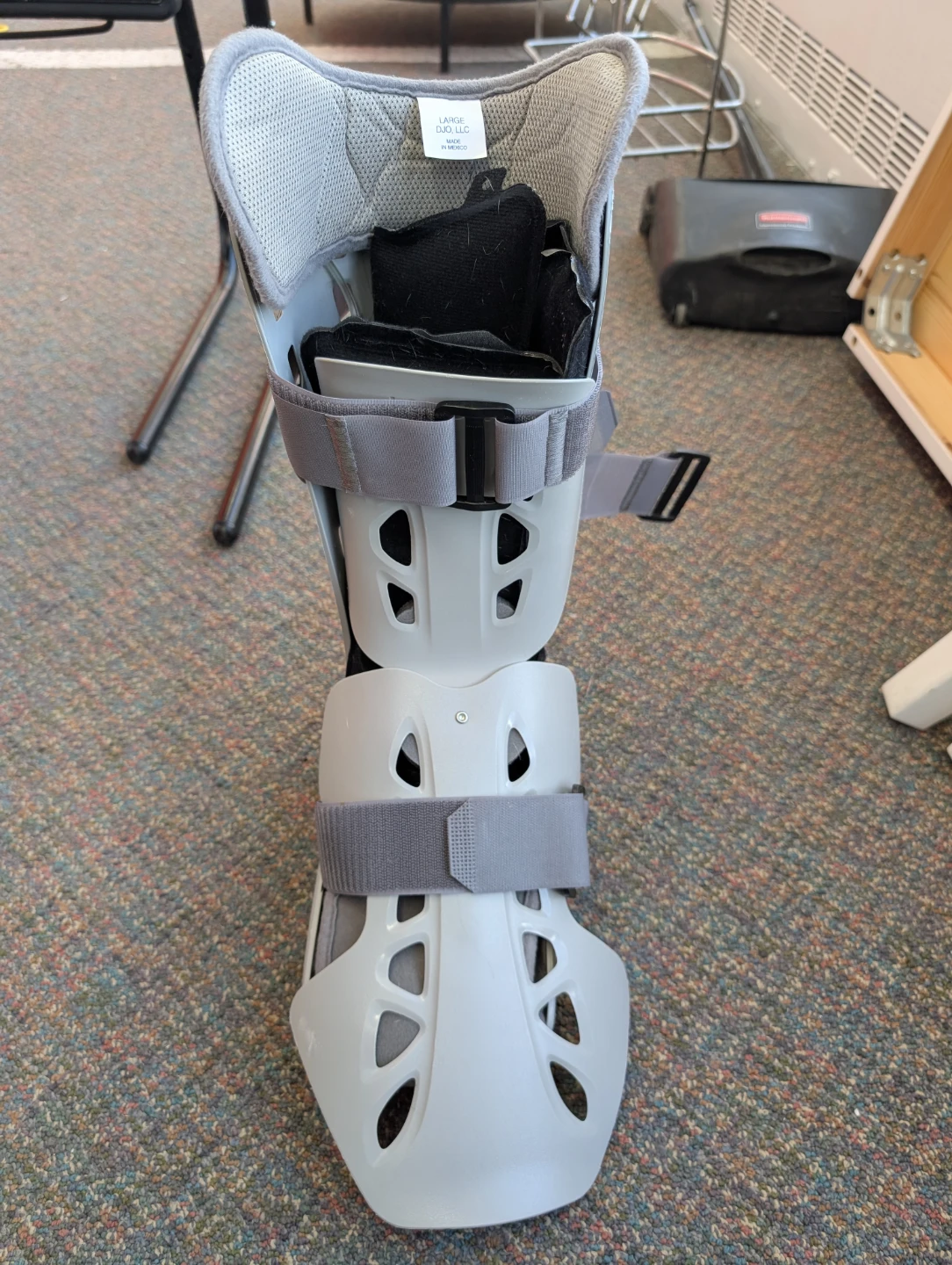 AirCast Walking Boot Large