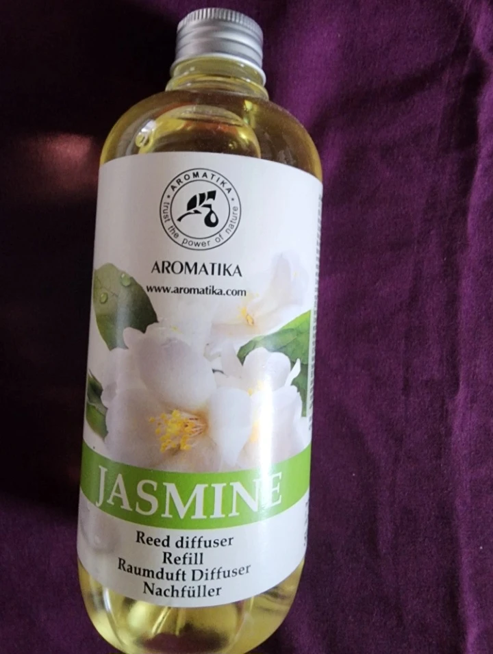 Aromatika Jasmine Reed Diffuser Refill with Tomcenxi Reeds