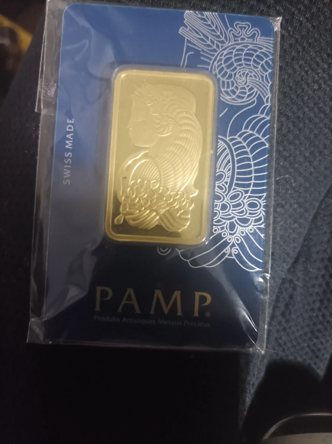 PAMP Suisse 1 Ounce Fine Gold Bar - photo 2