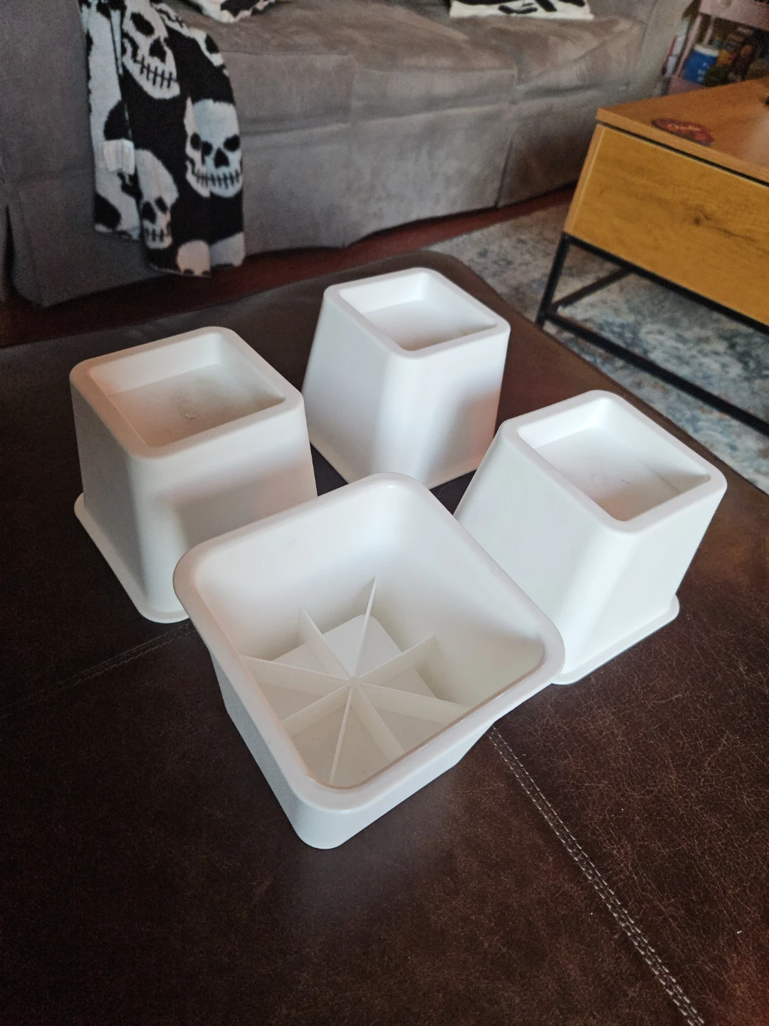 Set of 4 bed risers - photo 2