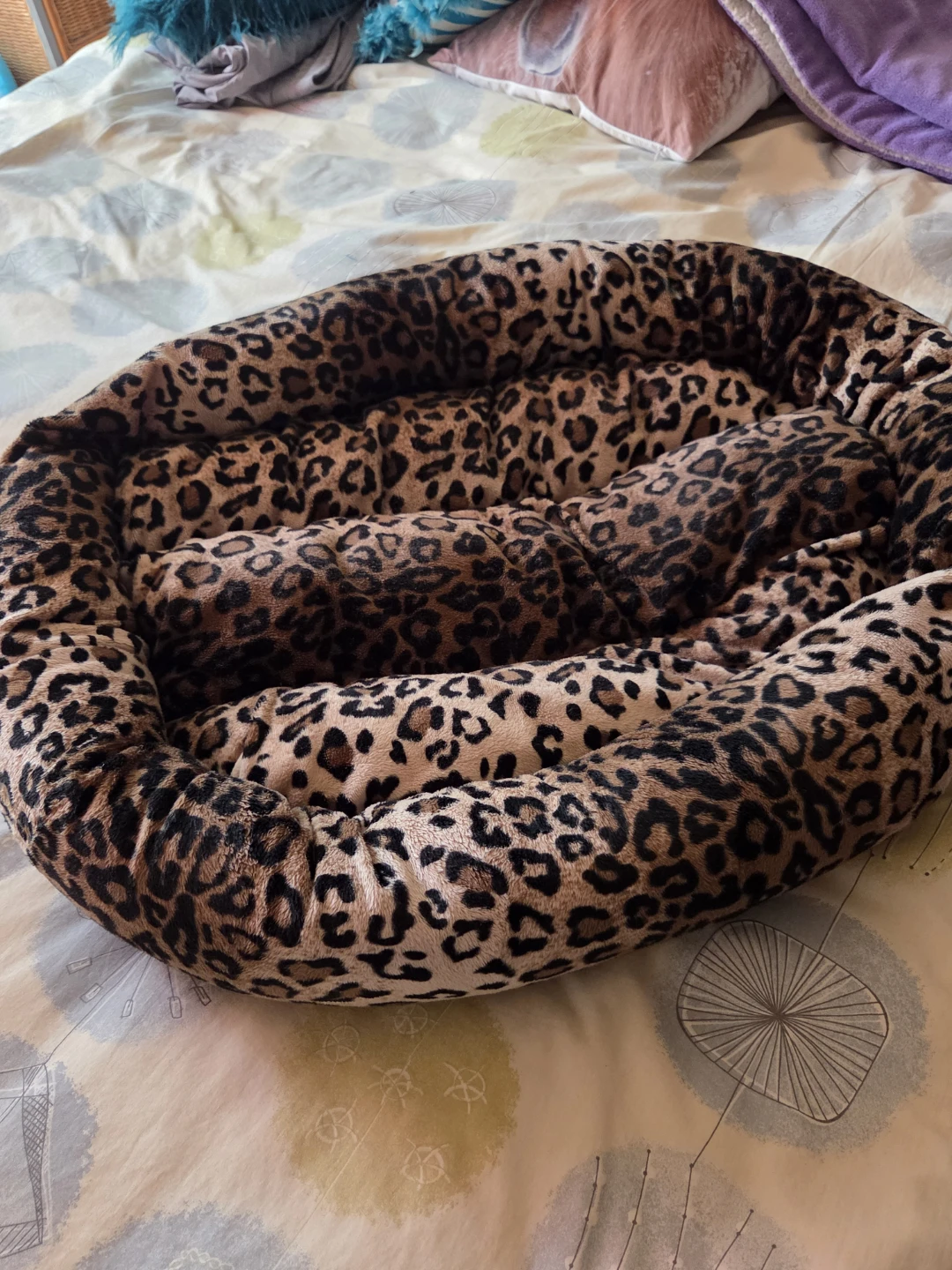 Leopard Print Pet Bed - photo 2