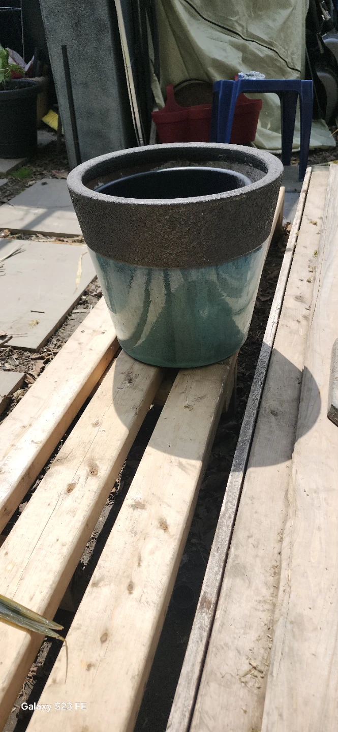 Large Teal and Black Textured Planter Pot - photo 2