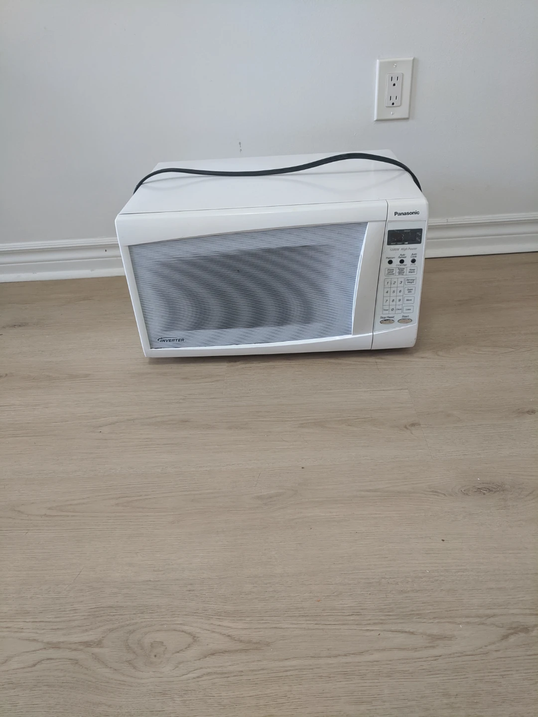 Panasonic 1200W  Microwave