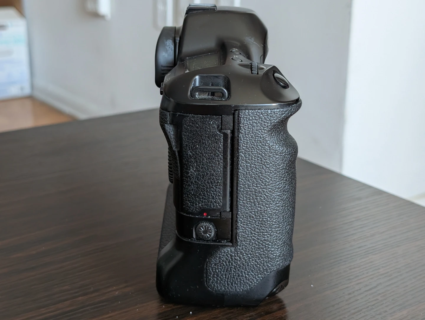 Canon EOS-1N SLR Film Camera with Power Drive Booster E1 - photo 2