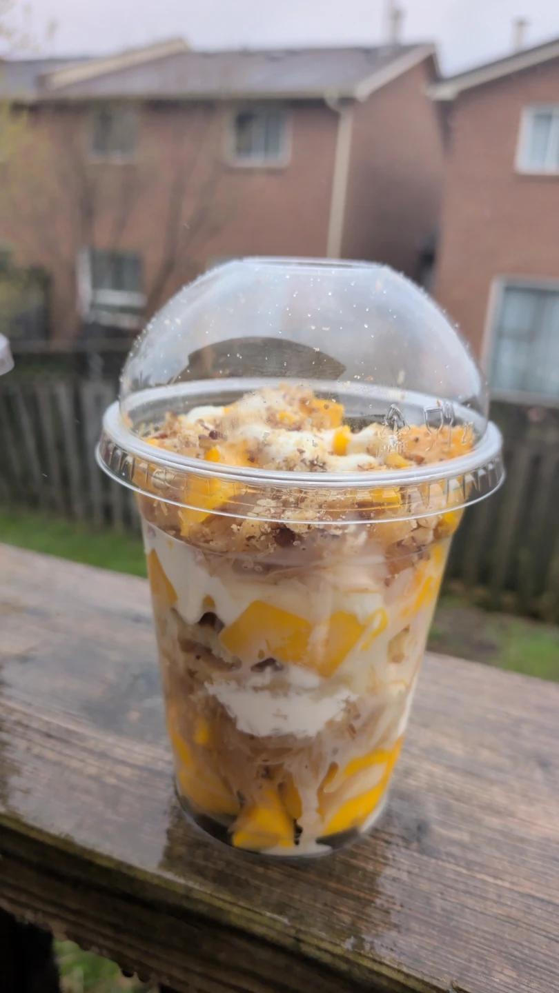 Dessert parfait cup