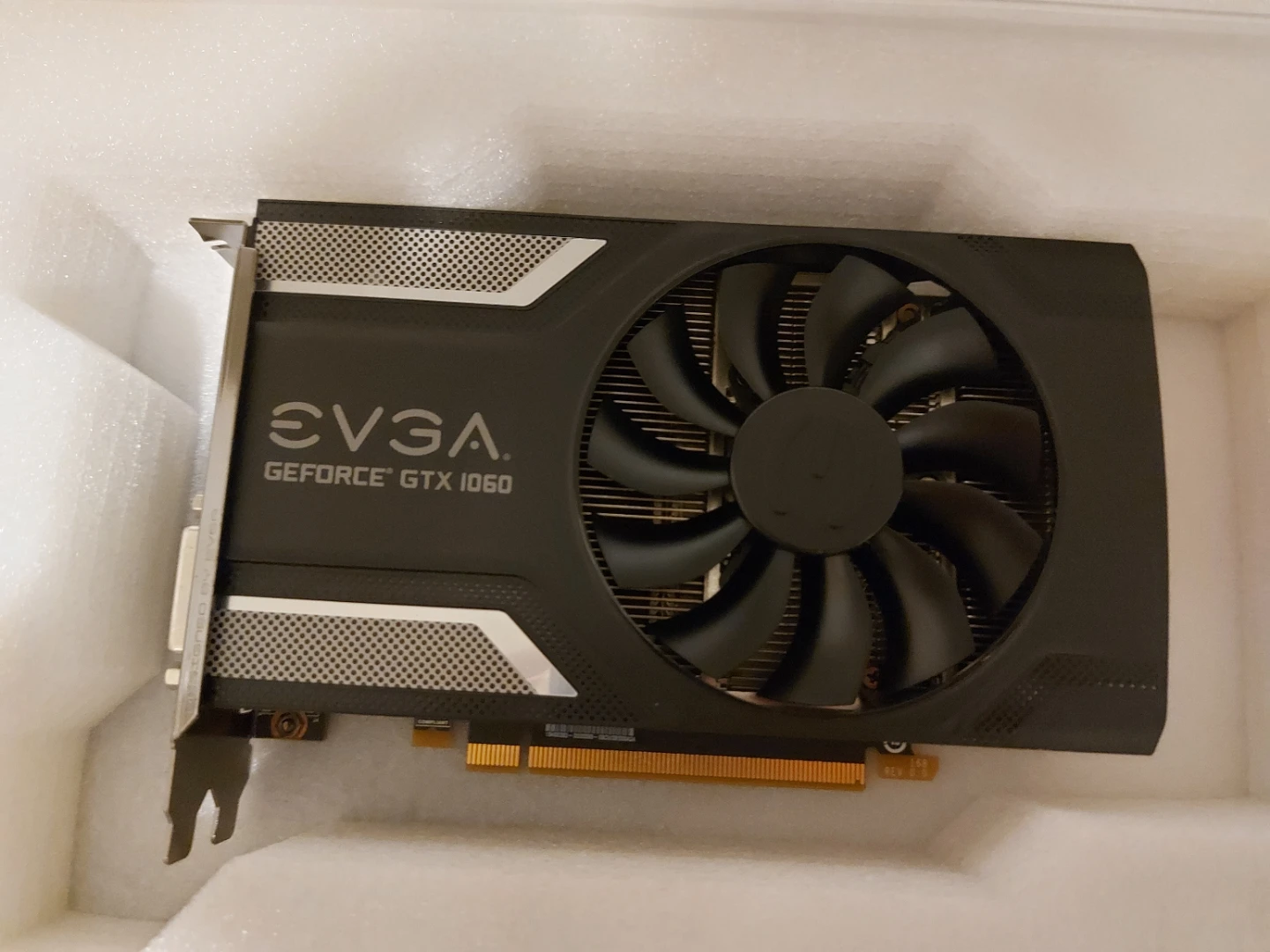 EVGA GeForce GTX 1060 SC Graphics Card - photo 2
