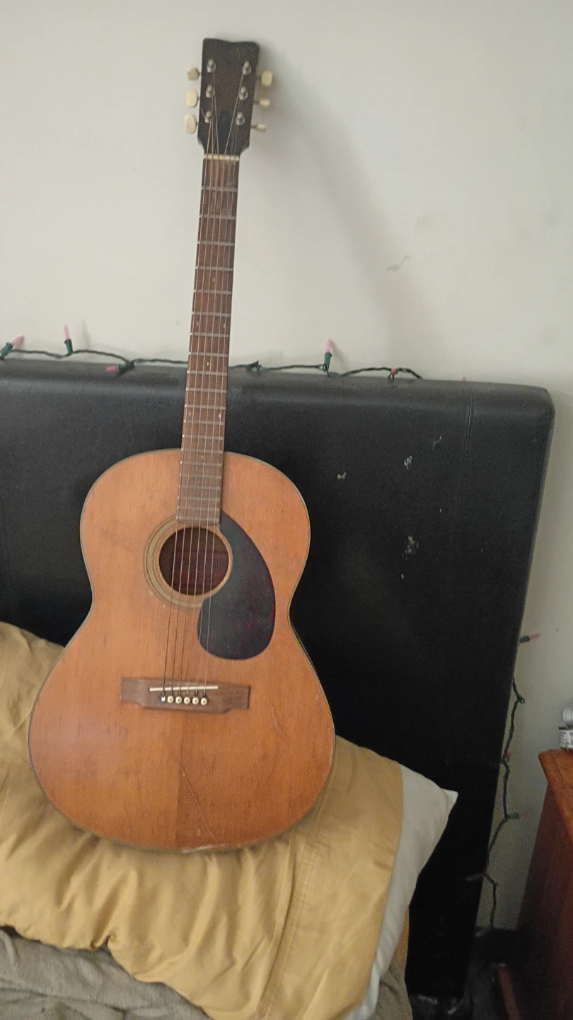 Yamaha FG-75 Acoustic Guitar Red label