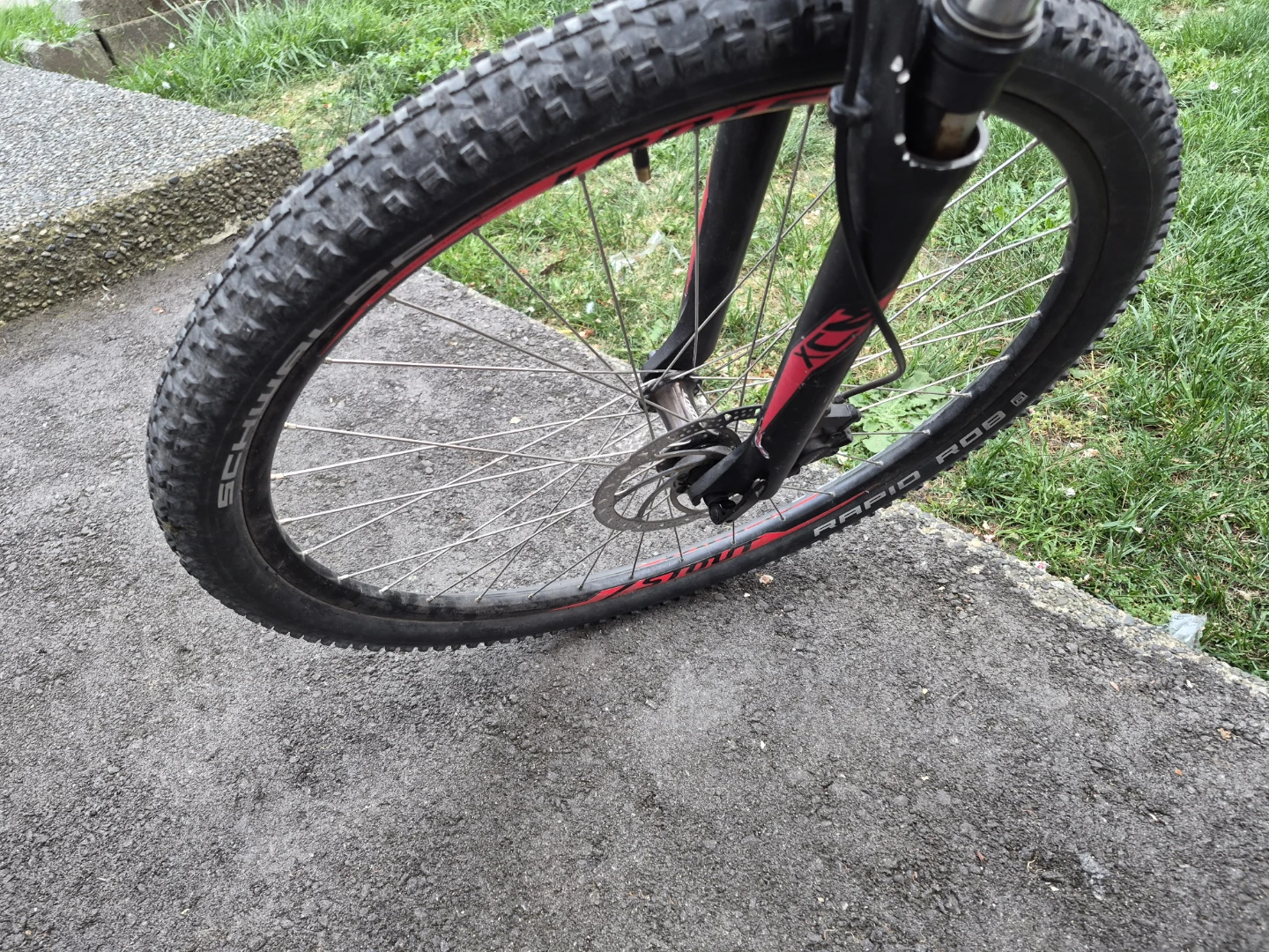 Specialized Rockhopper Mountain Bike - photo 5