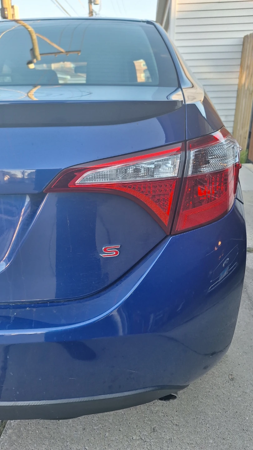 2015 Toyota Corolla S Sedan - photo 2