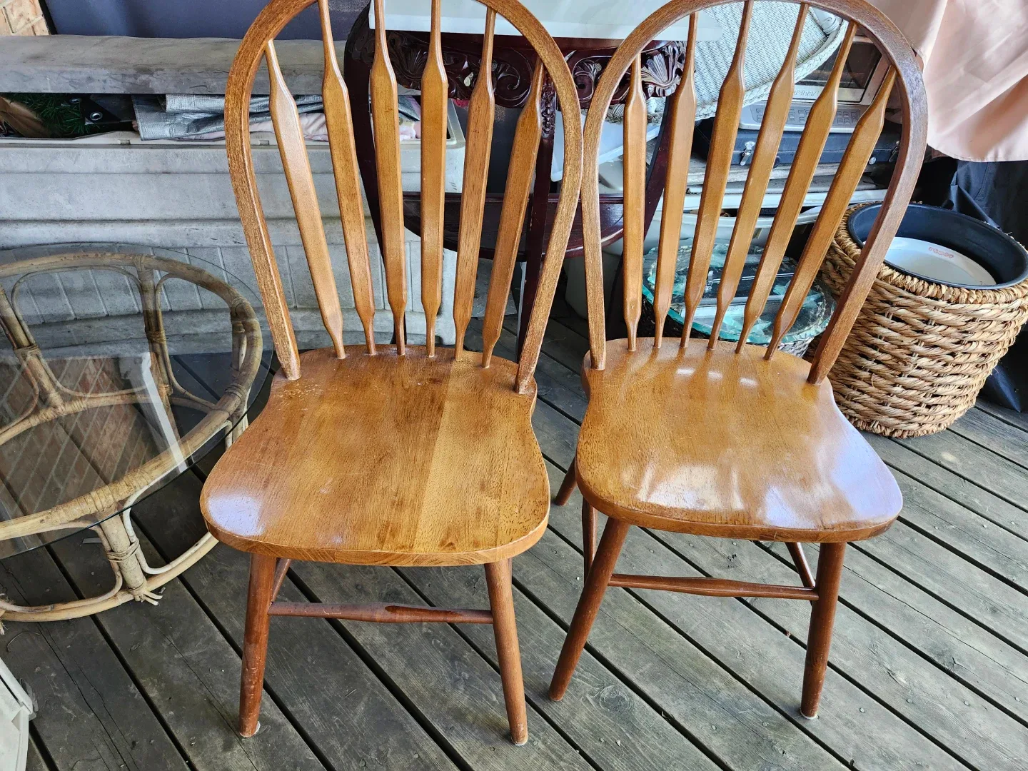 Set of 2 Wooden Spindle Back Chairs - photo 2