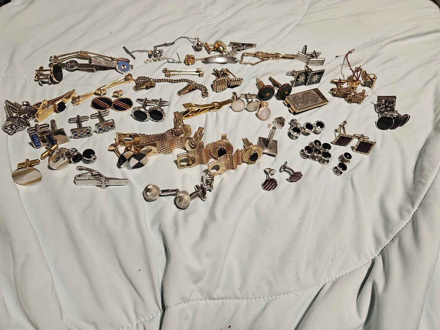 Assorted Vintage Cufflinks, Tie Clips, open to offers