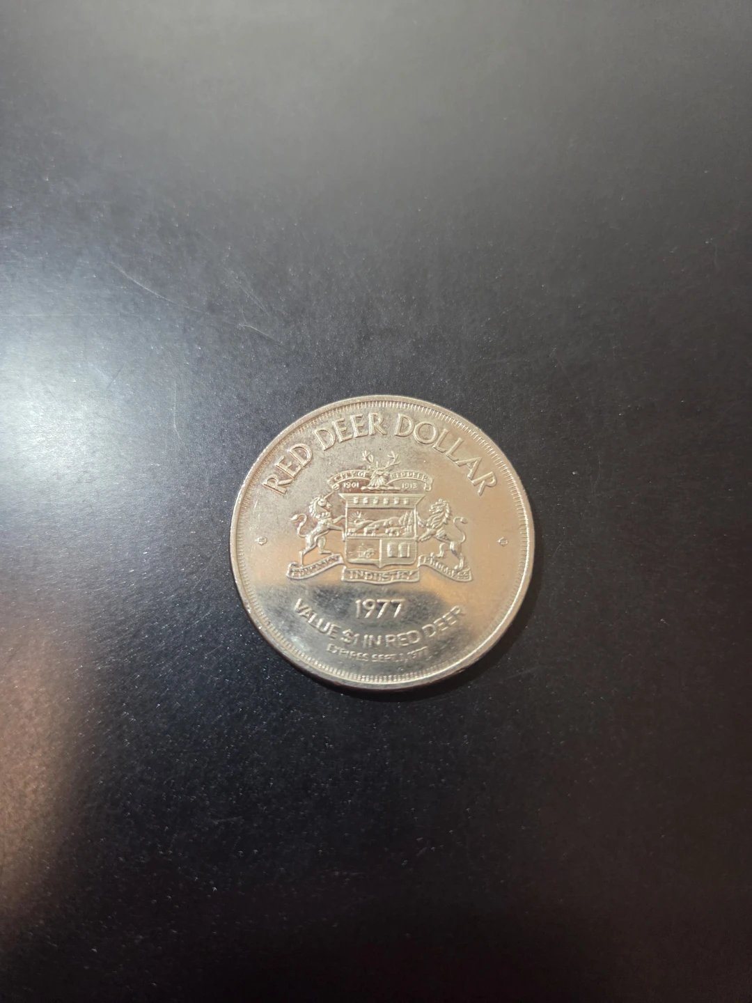 Red Deer Dollar Coin 1977 - photo 2