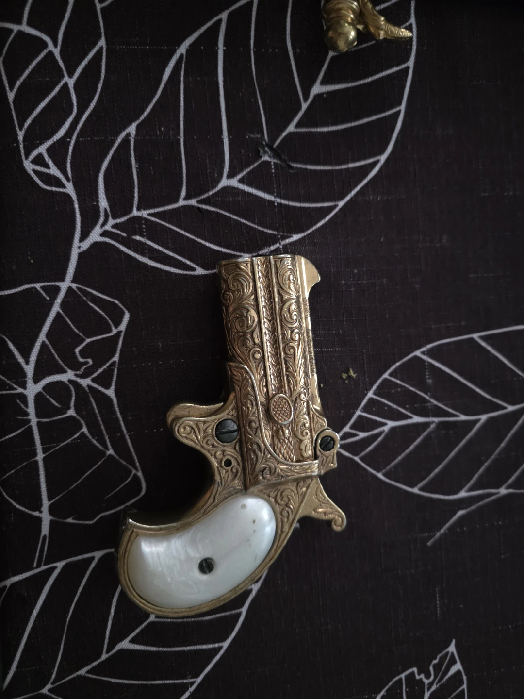 Ornate Brass Derringer Style Lighter - photo 3